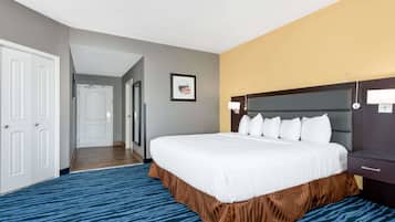 Executive King Suite Room | Vaatekaappi