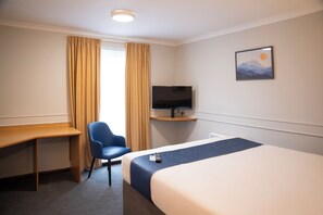 Room, 1 Double Bed, Non Smoking | Desk, free cots/infant beds, free WiFi, bed sheets - Days Inn by Wyndham Leicester Forest East M1 (Leicester)