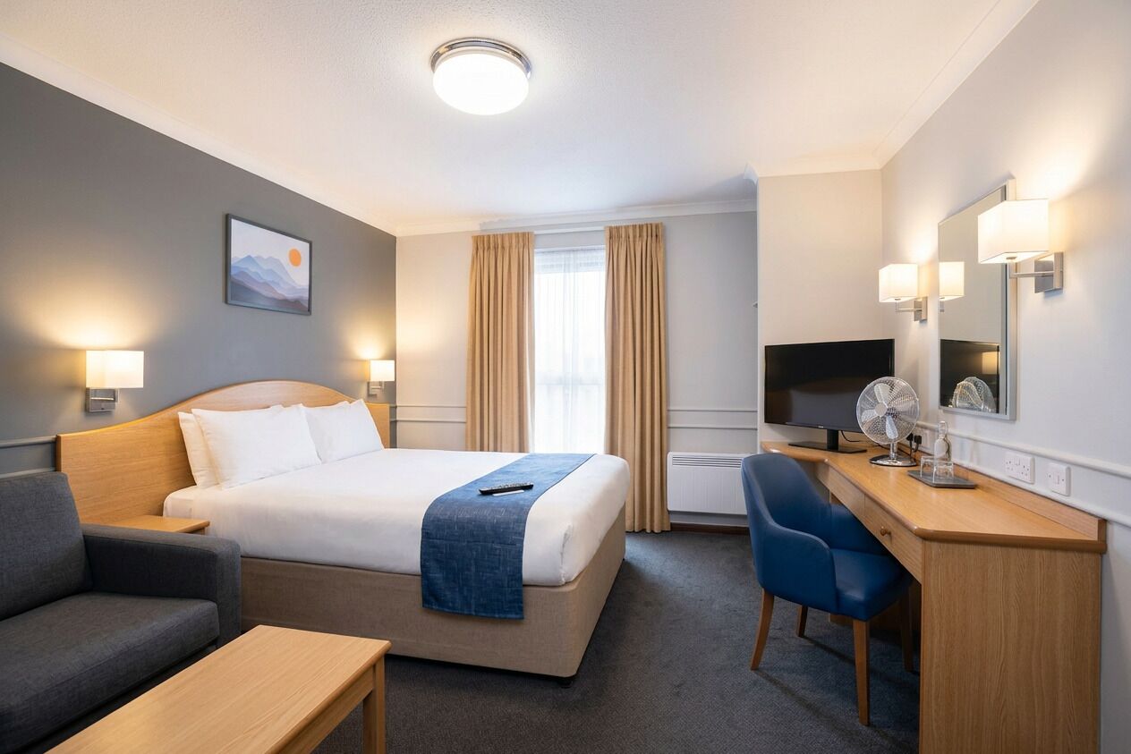 Kamer, 1 tweepersoonsbed, toegankelijk voor mindervaliden (Mobility/Hearing, Bathtub w/Grab Bars) | Een bureau, gratis babybedden, gratis wifi, beddengoed