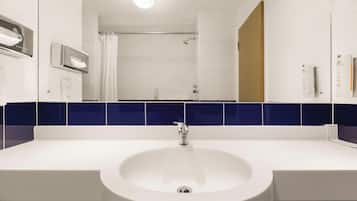 Combined shower/bathtub, eco-friendly toiletries, hair dryer, towels