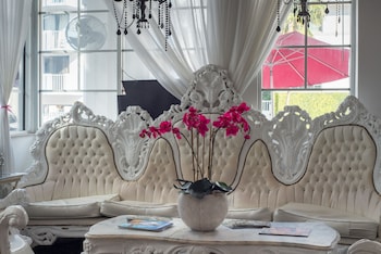 Sitting area in hotel lobby at The Whitelaw Hotel