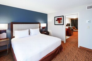 Suite, 1 King Bed, Non Smoking | In-room safe, desk, blackout drapes, iron/ironing board