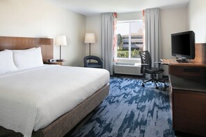 Room, 1 King Bed | 1 bedroom, desk, laptop workspace, blackout drapes