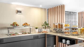 Phục vụ bữa sáng