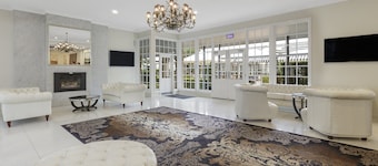 Crowne Plaza Hawkesbury Valley by IHG