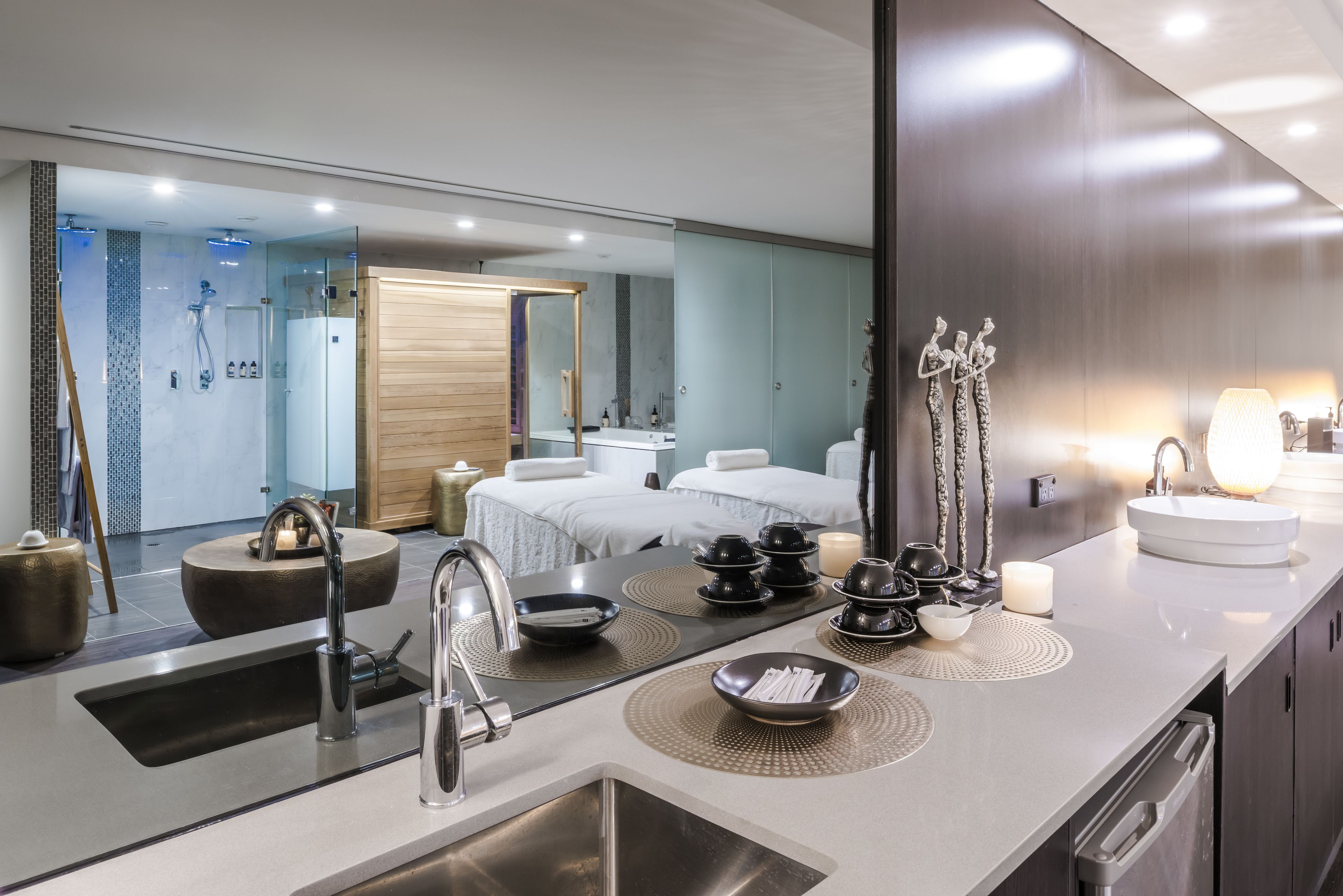 couples treatment room(s), hot tub, body treatments, aromatherapy