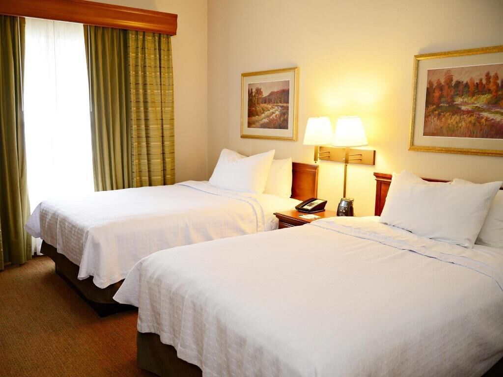 20 bedrooms, premium bedding, down duvets, pillow-top beds