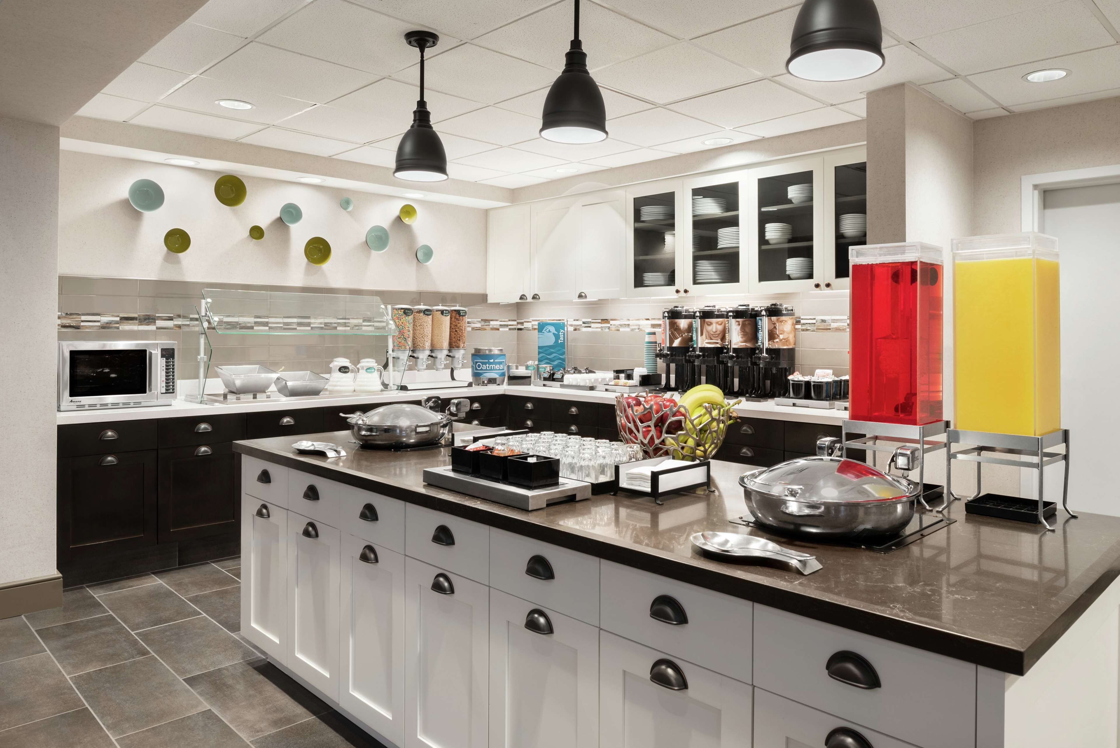 free daily on-the-go breakfast