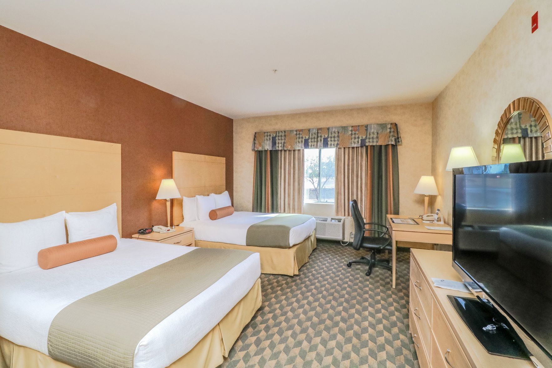 Individually decorated, individually furnished, desk, laptop workspace