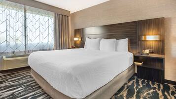 Phòng Suite, 1 giường cỡ king, không hút thuốc, bồn tắm nước nóng | Trang trí khác biệt, trang bị nội thất với thiết kế riêng biệt, bàn