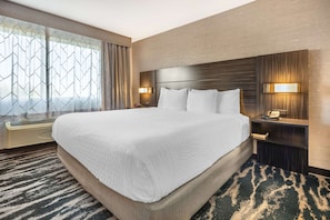 Individually decorated, individually furnished, desk, laptop workspace - Best Western Plus North Las Vegas Inn & Suites (North Las Vegas)