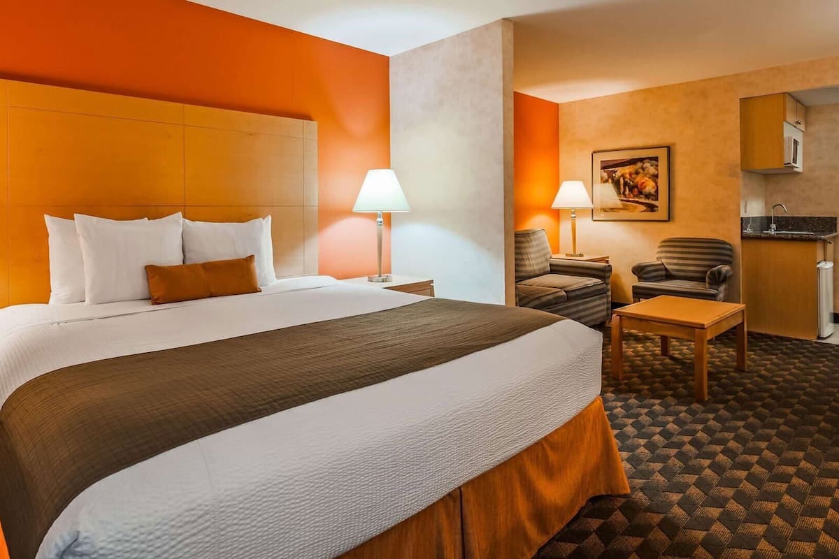 Individually decorated, individually furnished, desk, laptop workspace