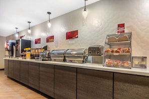 Bao gồm bữa sáng buffet hàng ngày