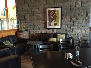 Breakfast, lunch, dinner and brunch served - Riverside Resort & Conference Centre (Kingsclear)