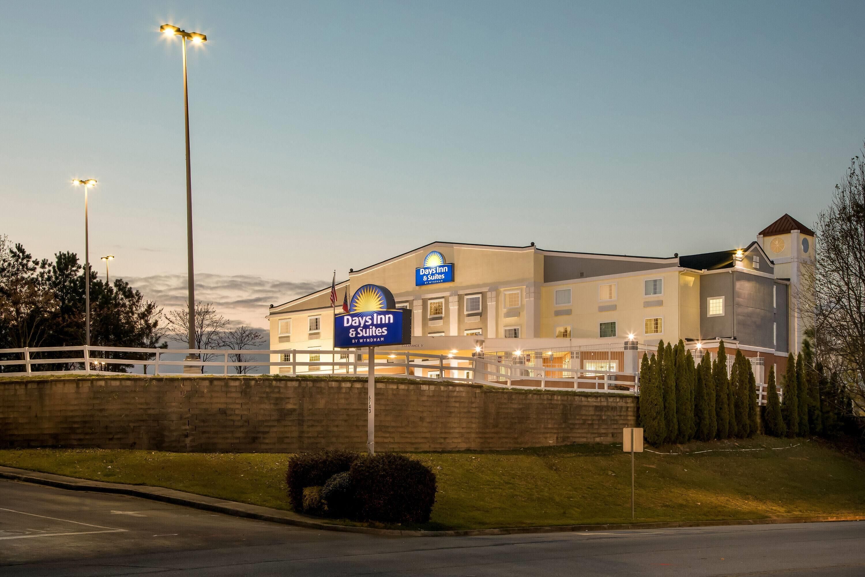 Photo - Days Inn & Suites by Wyndham Union City