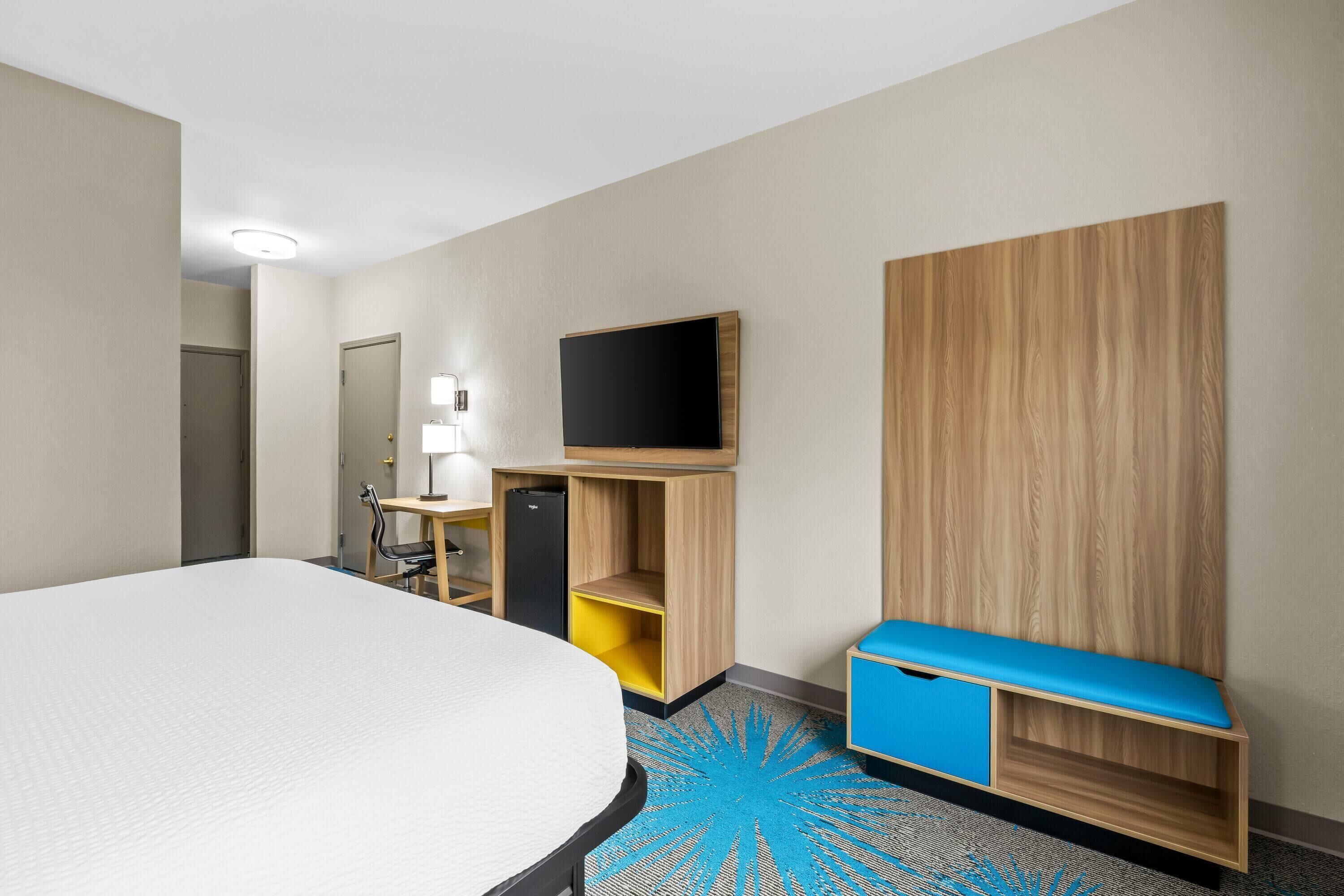 Photo - Days Inn & Suites by Wyndham Union City