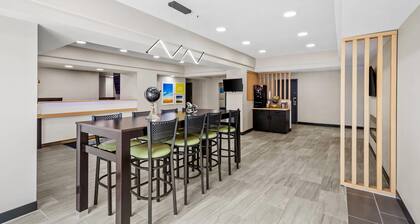 Days Inn & Suites by Wyndham Union City