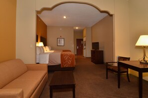 Suite, Multiple Beds | Premium bedding, pillowtop beds, in-room safe, individually furnished