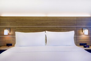 In-room safe, desk, iron/ironing board, free WiFi