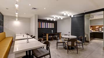 Inbegriffenes Frühstücksbuffet