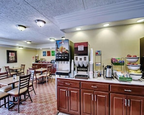 Free daily continental breakfast  - Quality Inn near Martinsville Speedway (Martinsville)