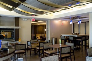 Free daily full breakfast