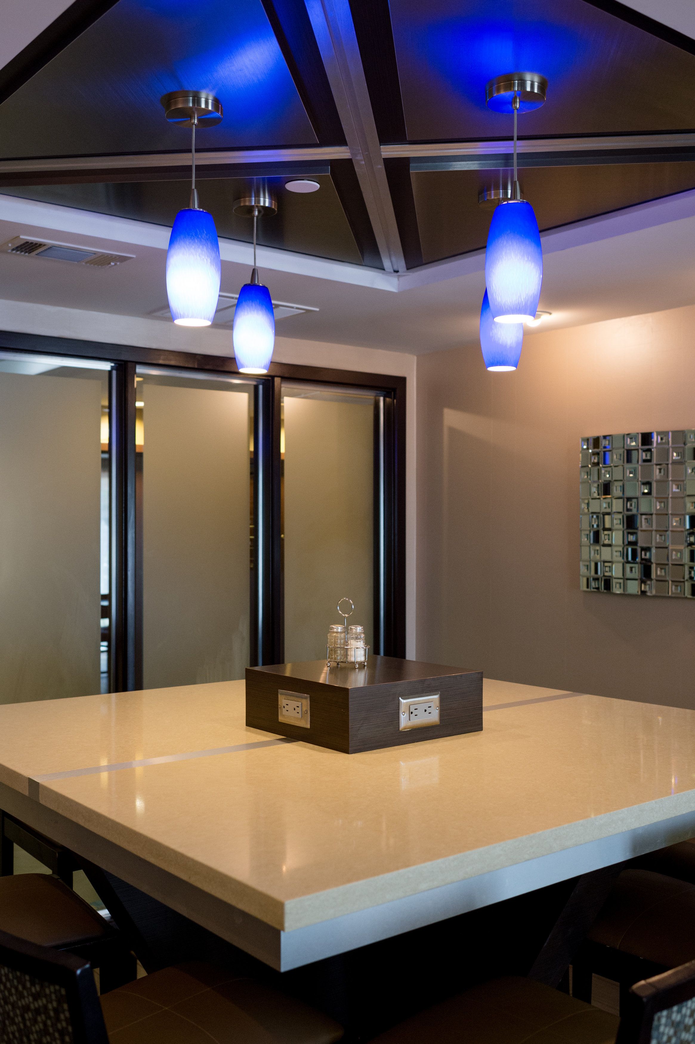 free daily full breakfast