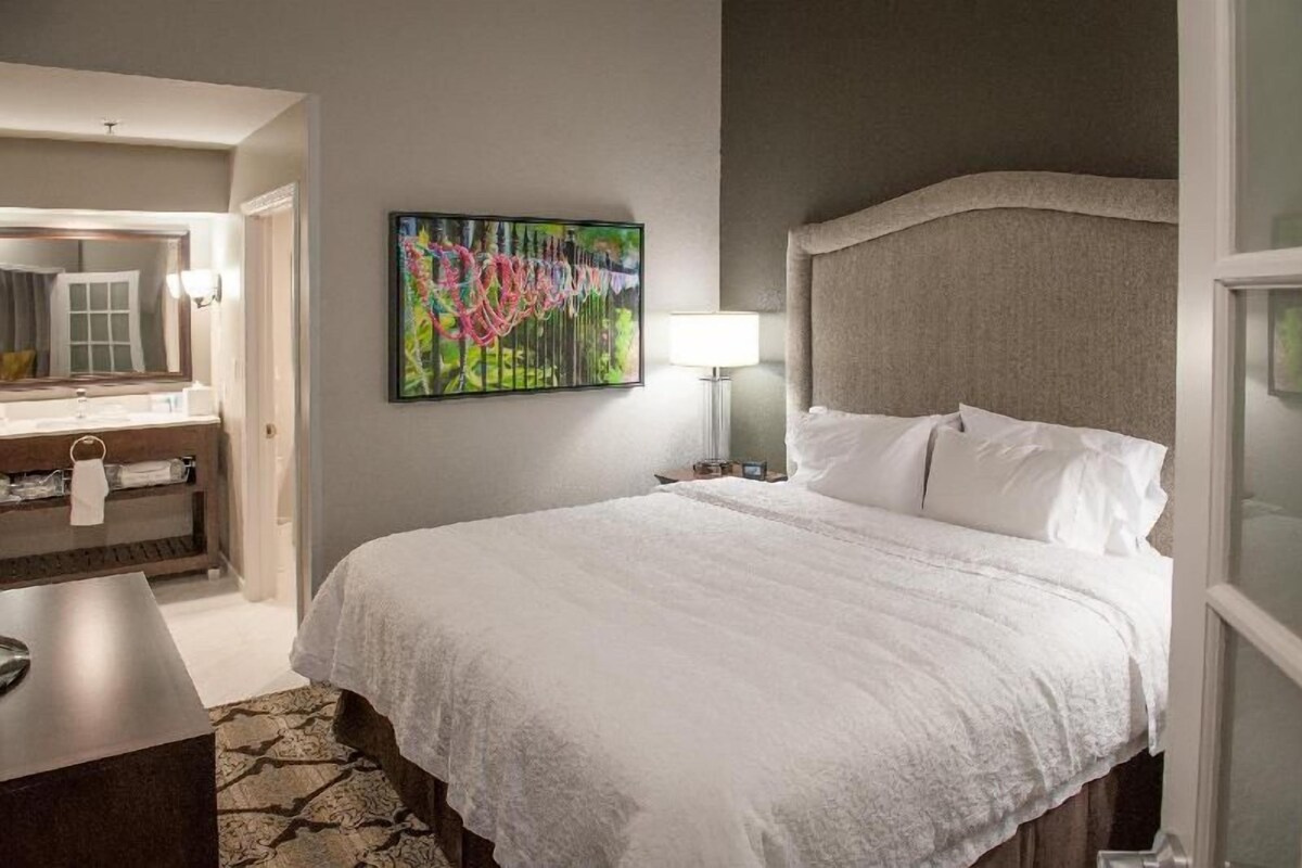 Hypo-allergenic bedding available, in-room safe, blackout drapes