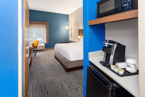 Premium bedding, pillow-top beds, in-room safe, desk