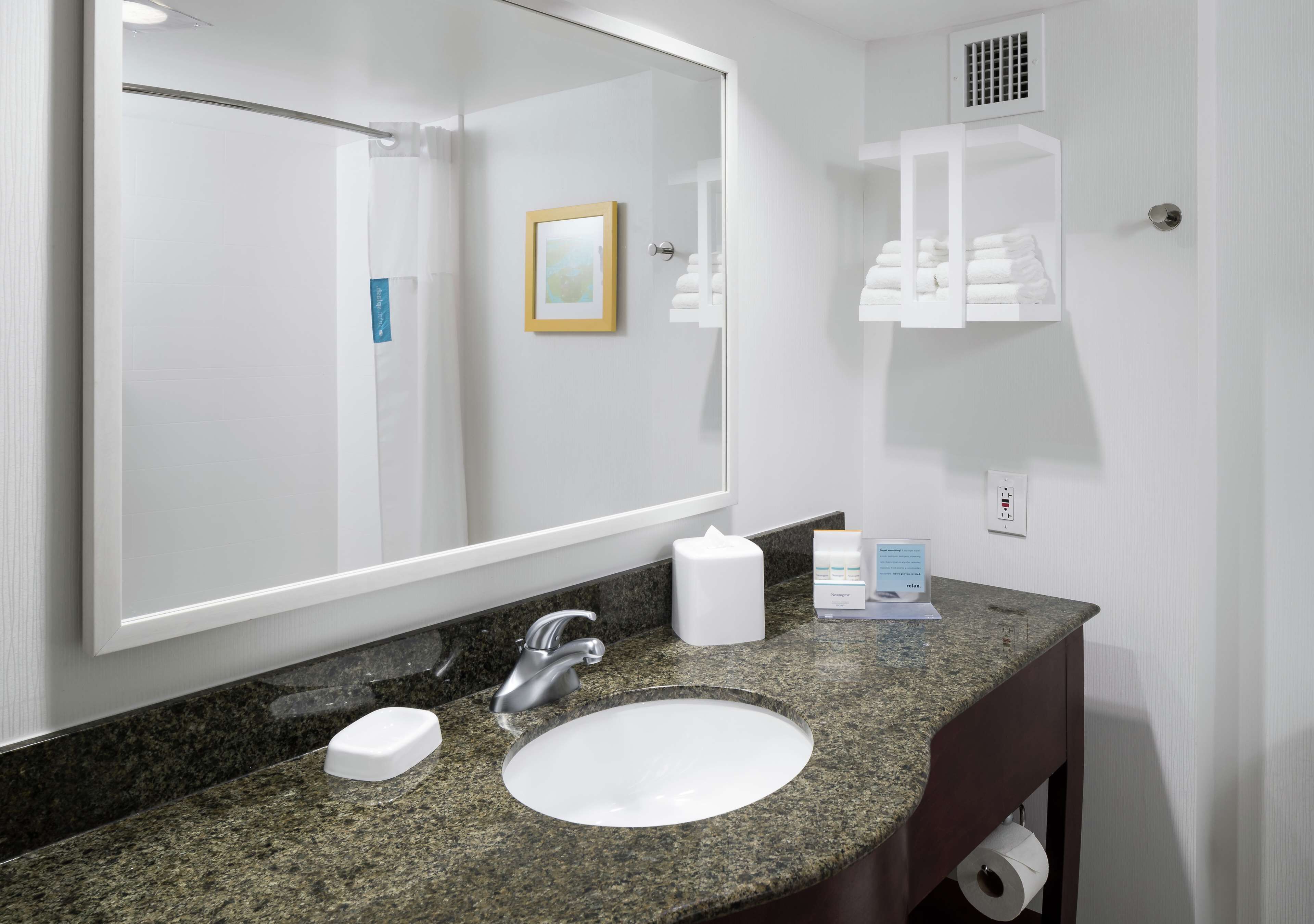 room, 2 queen beds | bathroom | free toiletries, hair dryer, towels