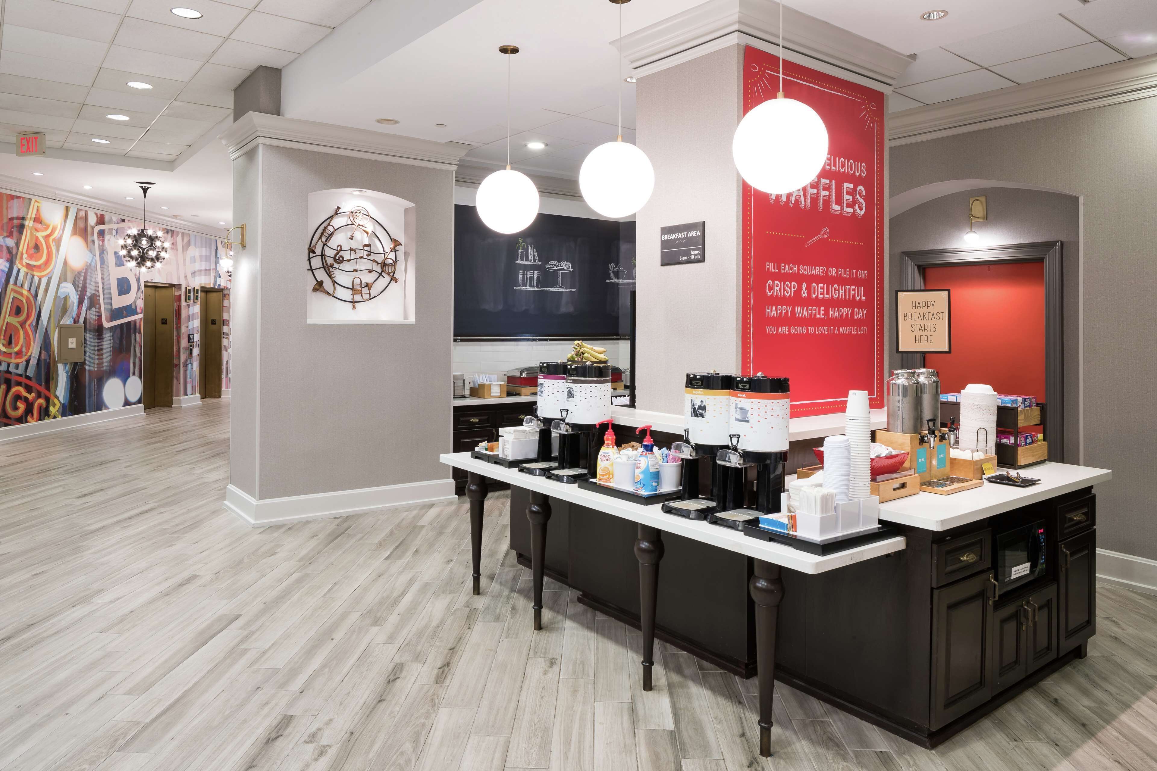 free daily full breakfast