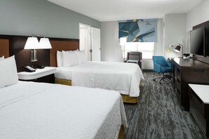 Chambre, 2 grands lits, accessible aux personnes à mobilité réduite (Shower)