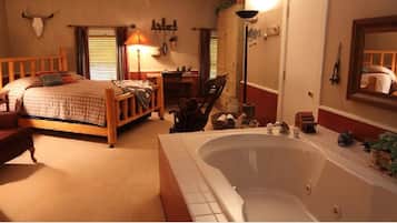 Individually decorated, desk, free WiFi, bed sheets