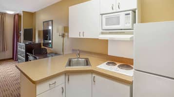 Studio, 1 Queen-Bett, Nichtraucher | Schreibtisch, Bügeleisen/Bügelbrett, kostenloses WLAN