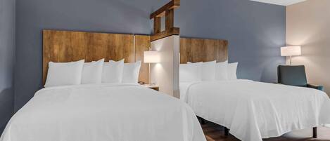 Superior Studio, 2 Double Beds, Non Smoking | Desk, iron/ironing board, free WiFi, bed sheets