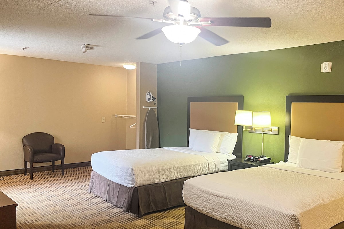 办公桌、熨斗/熨衣板、免费 WiFi