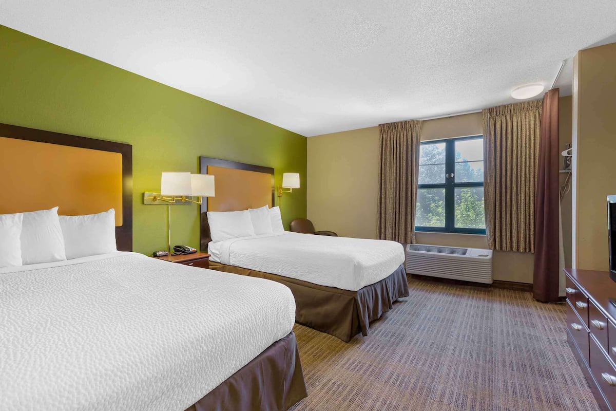 办公桌、熨斗/熨衣板、免费 WiFi