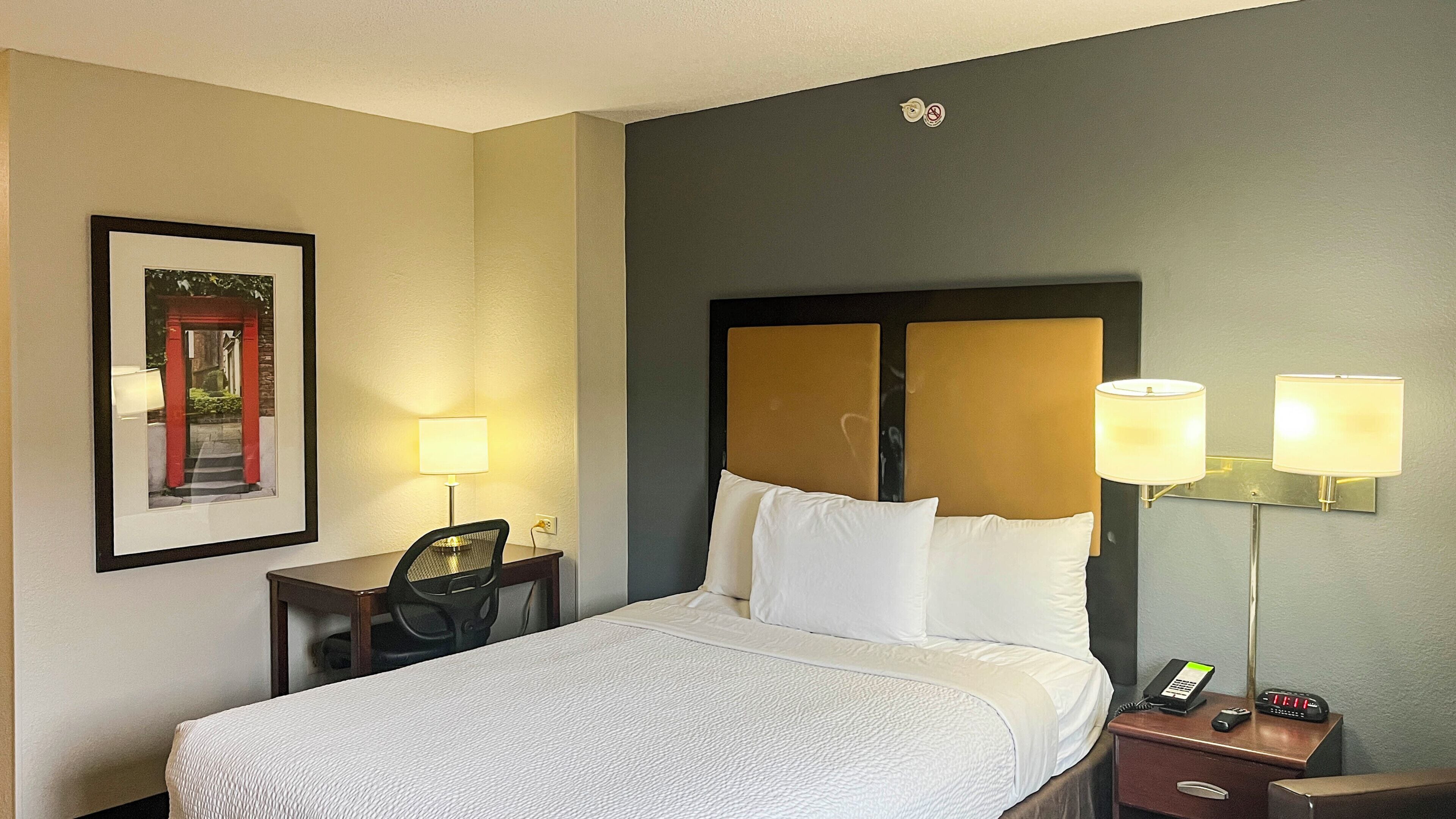 Desk, iron/ironing board, free WiFi, bed sheets