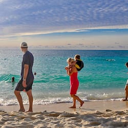Playa privada en los alrededores y playa de arena blanca
