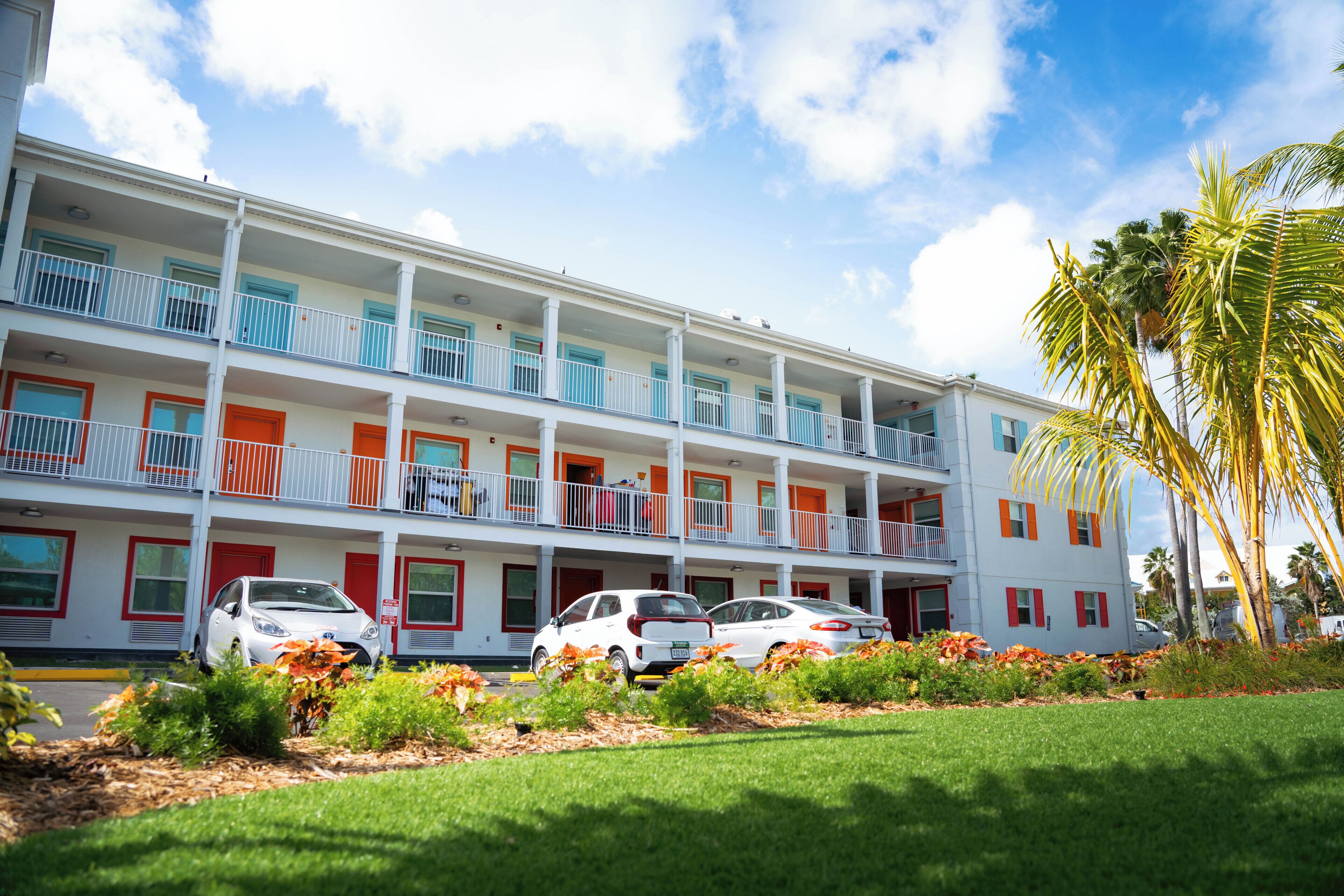 Photo - The Sunshine Hotel and Suites