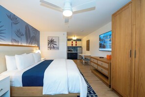 Suíte estúdio | Camas com colchões pillow-top, cofres nos quartos, escrivaninha