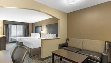 Standard Room, 2 Queen Beds, Non Smoking, Refrigerator & Microwave (with Single Sofabed)