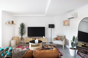 Acapulco Suite | Living area
