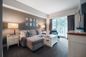 Suite, 1 Bedroom, Non Smoking | Living area | 32-inch LCD TV with cable channels, TV, fireplace