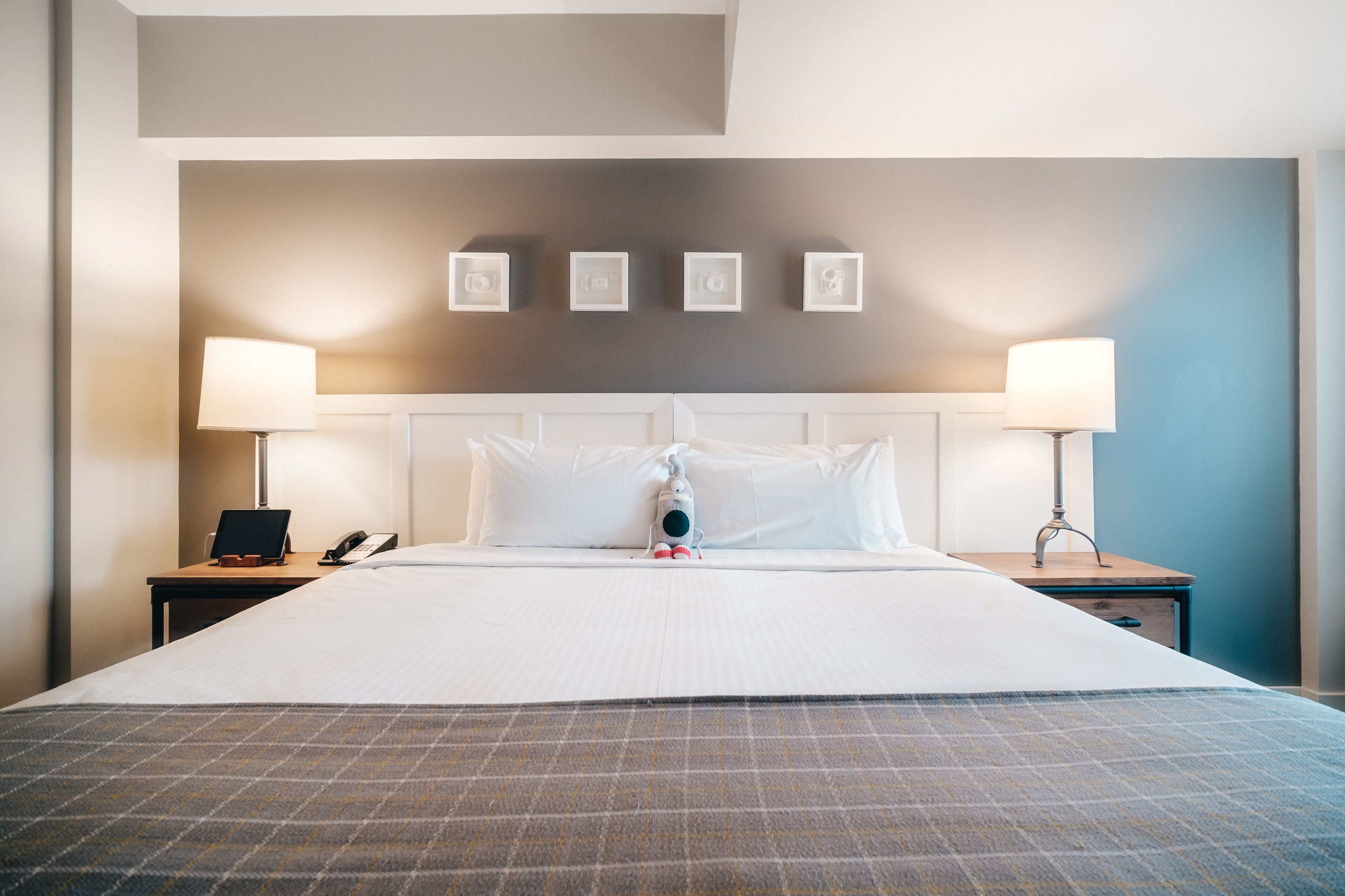 hypo-allergenic bedding, minibar, in-room safe, desk