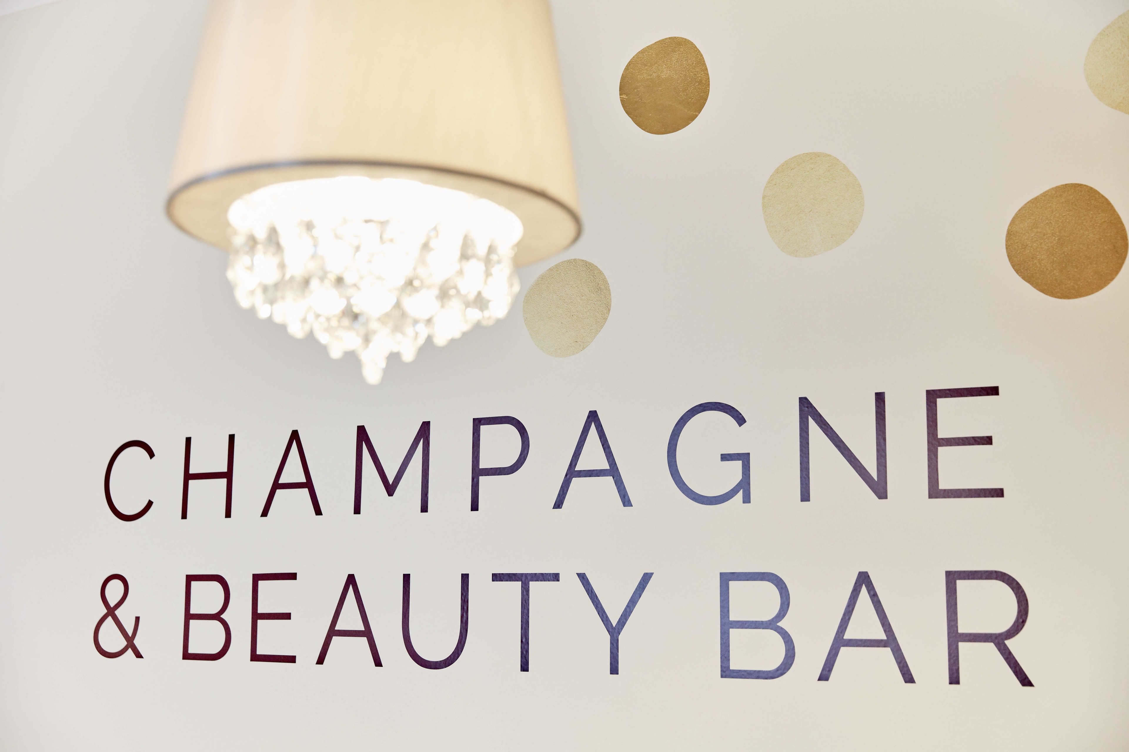 couples treatment room(s), hot tub, steam room, turkish bath/hammam