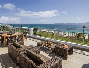 Oceanfront King Deluxe Suite at Merrywing Beach | Premium bedding, minibar, in-room safe, individually decorated - Aurora Anguilla Resort & Golf Club (Rendezvous Bay)