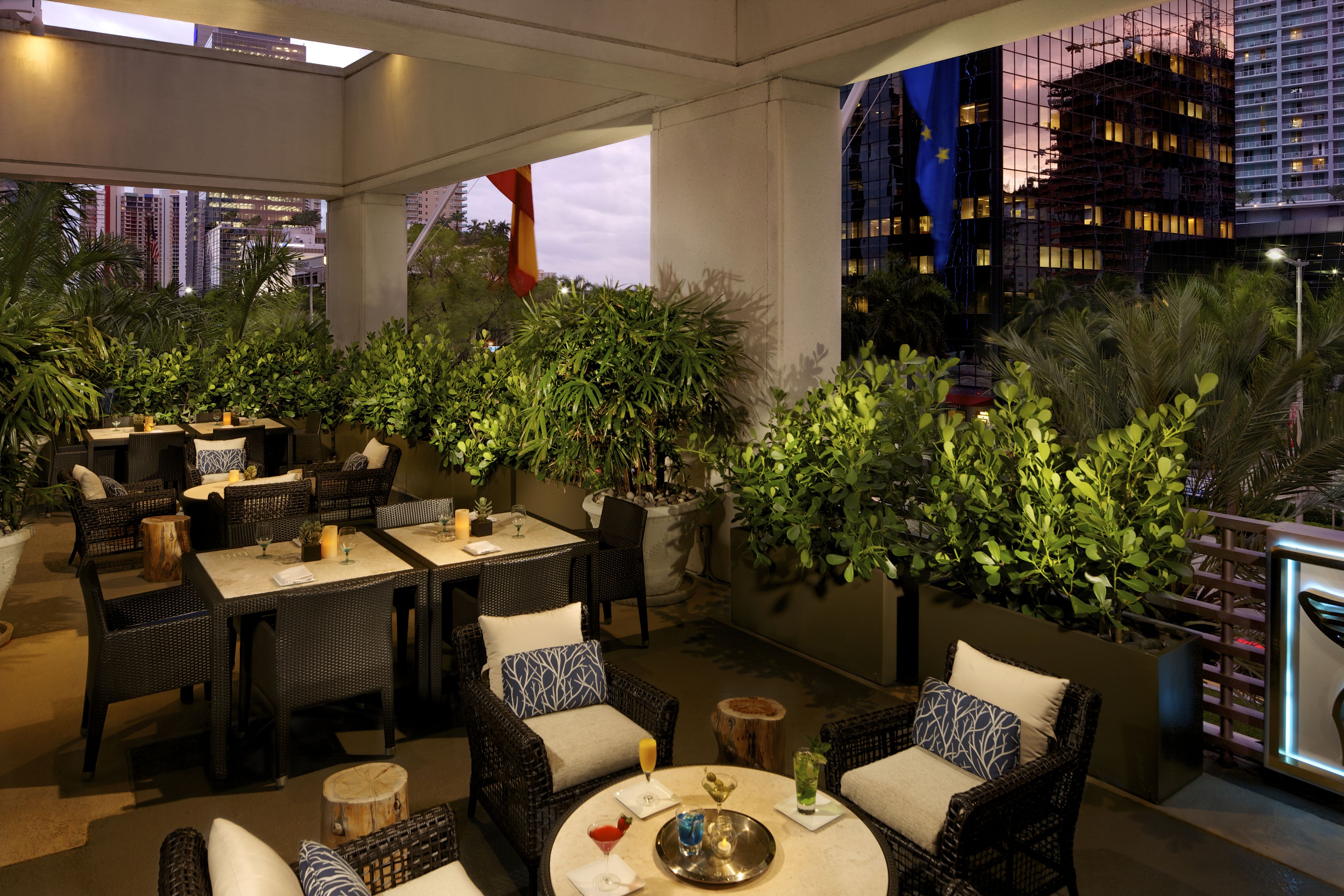 breakfast, lunch and dinner served