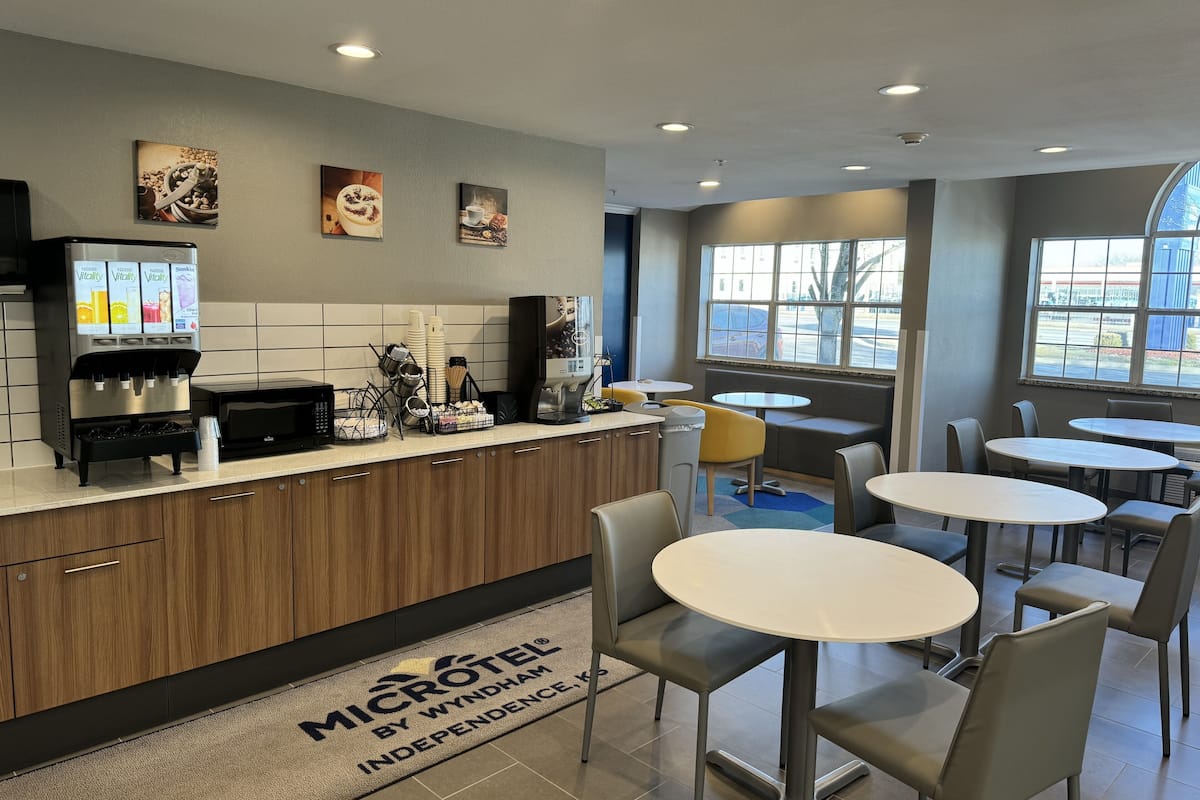 free daily continental breakfast