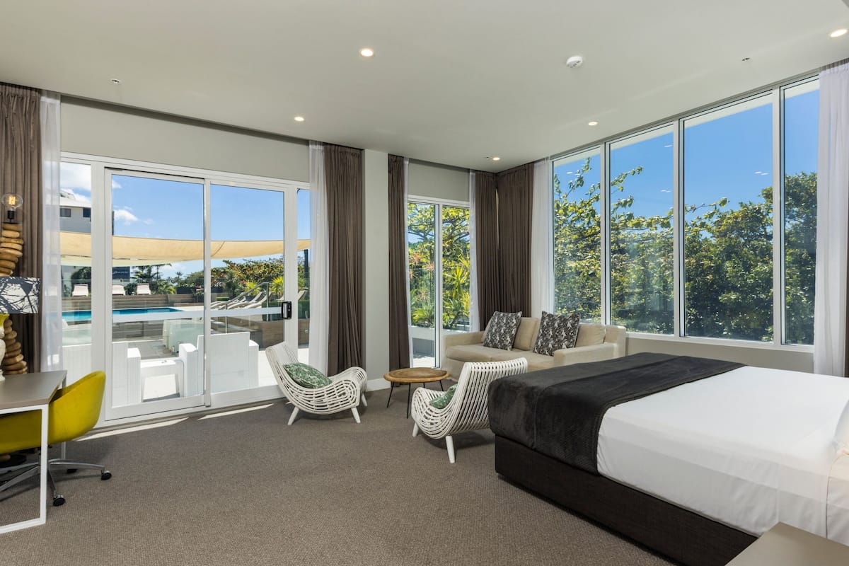 executive luxury suite | 1 bedroom, in-room safe, blackout curtains, iron/ironing board